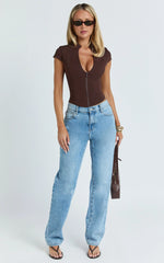 Duncan Top - Cap Sleeve Slit Neck Zip Front Top in Chocolate