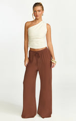 Makenna Pants - Wide Leg Crinkle Pants in Chocolate