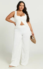 Romeo Top - Scoop Neck Button Down Vest in White