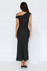 Xenia Off Shoulder Midi Dress Black